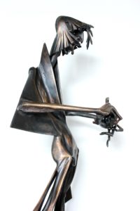 igor-kitzberger-s-kulickou-69x30x24-cm-bronz-a-mramor-side-detail
