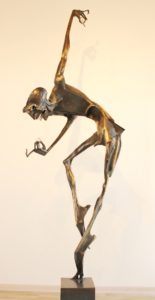 igor-kitzberger-tanecnik-se-sklem-230-cm-bronz