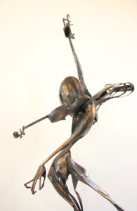 igor-kitzberger-bronzova-plastika-paganini-vyska-158-cm-na-prodej-v-prazske-karlinske-galerii-5