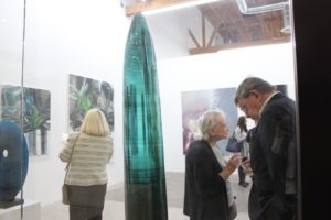 bohumil-elias-layered-glass-inhabitant-presented-by-knupp-gallery-los-angeles-opening-reception-velvet-and-glass