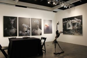 laartshow-2016-jan-uldrych-paintingsigor-kitzberger-bronze-tomas-spevak-oil-paintings-knupp-gallery-prague